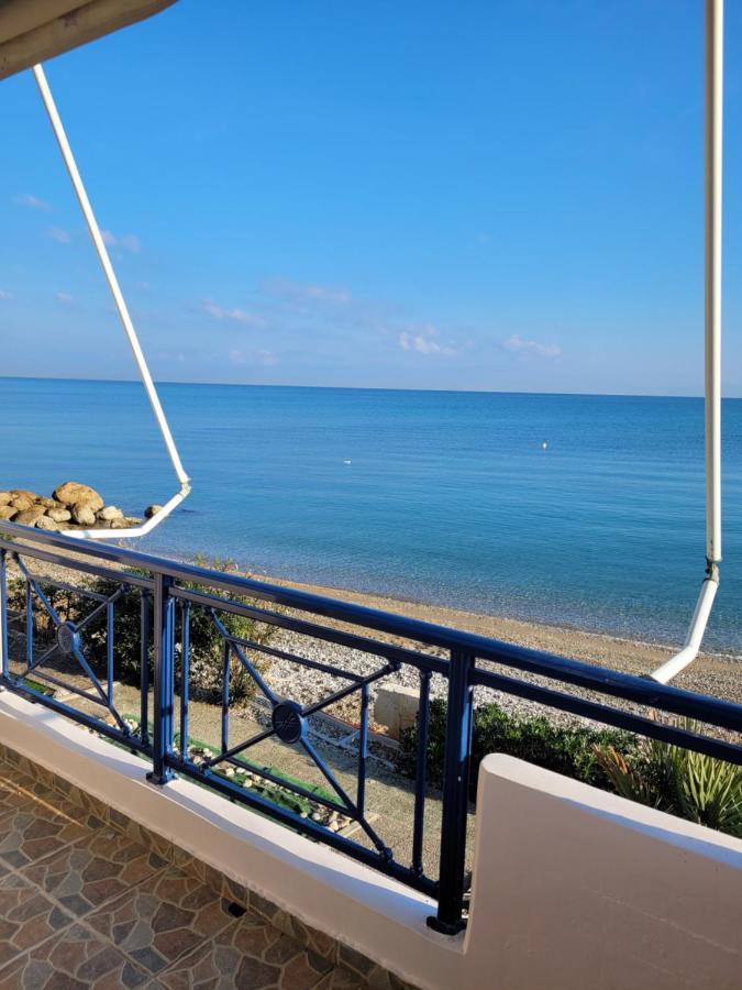 NerántzaKorinthian Sea Viewアパートメント エクステリア 写真